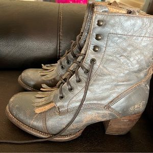 Bed Stu Finis smoke gray distressed leather lace up boots size 9